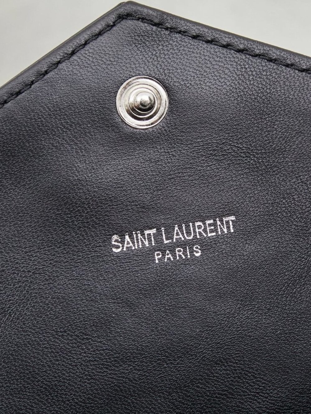 Saint Laurent Envelope Medium Bag - Picture 3 of 8